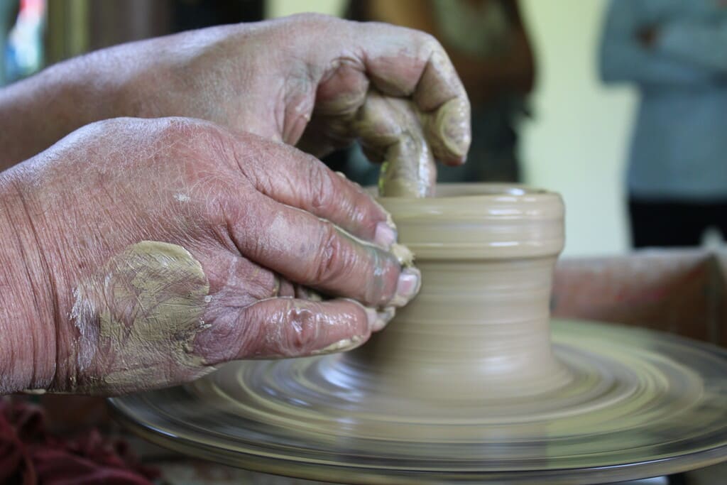 Acercamiento sensitivo al arte tradicional de la cerámica
