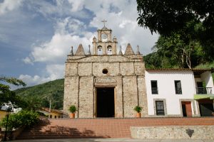 OLAYA: UN PUEBLO UNIDO POR ATARDECERES Y MONTAÑAS