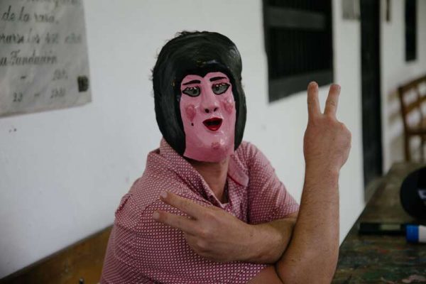Taller tradicional de máscaras de la Fiesta de Los Diablitos - Imagen 6