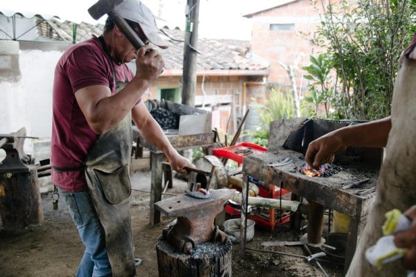 Recorrido de oficios y artesanos en Sonsón